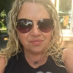 Meet your Posher, Nichole